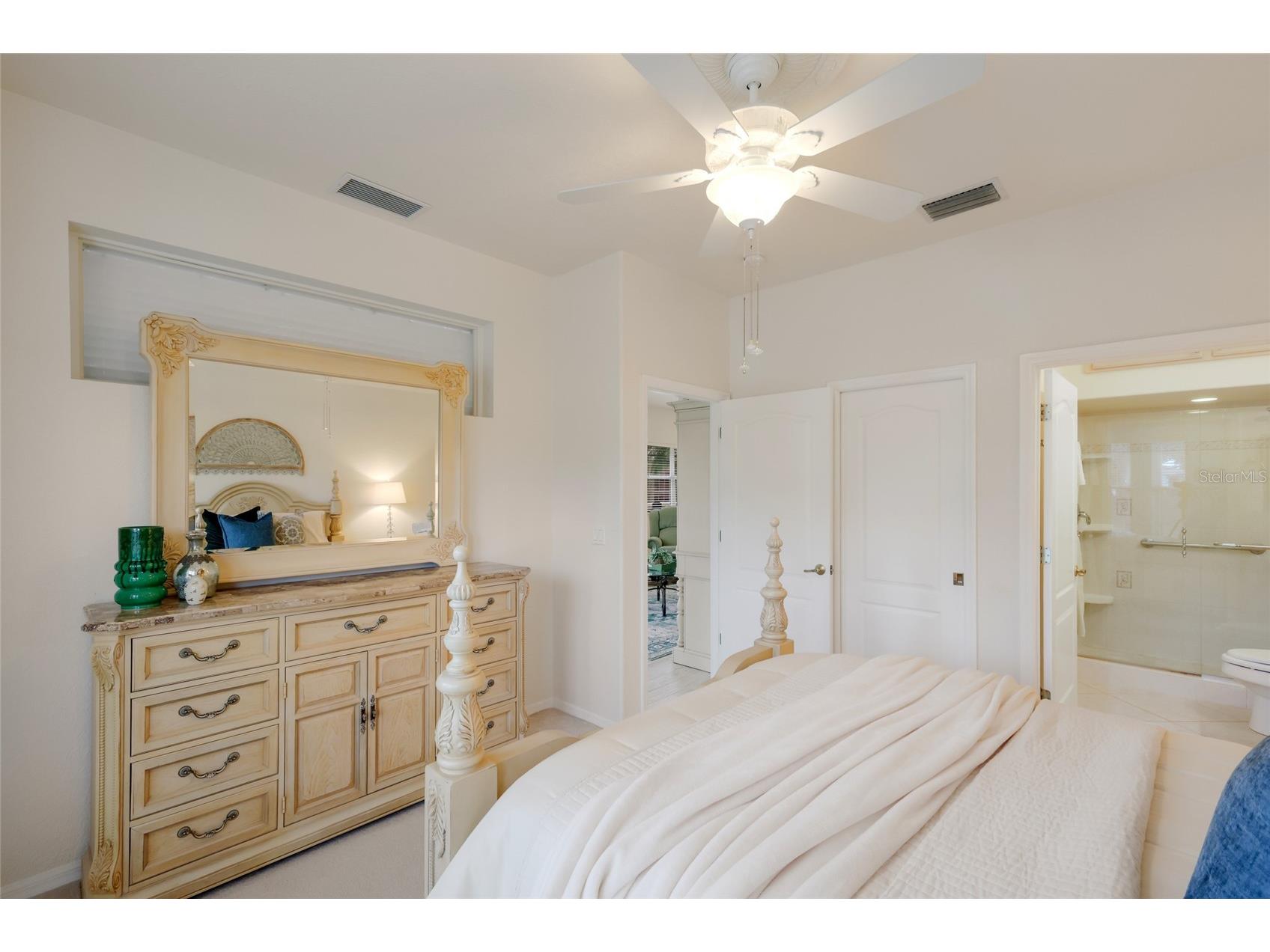 216 Vista Del Lago Way Venice FL 34292 A4694205 image15