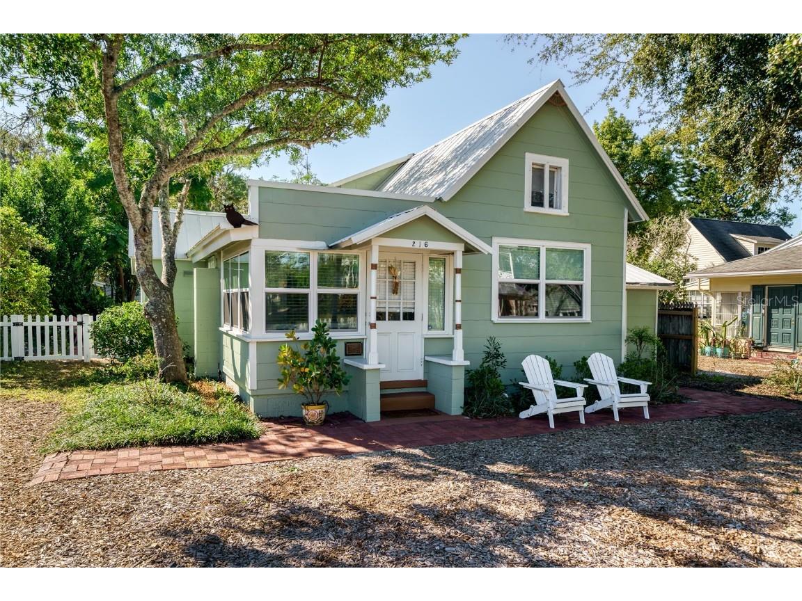 216 W Warren Avenue Longwood FL 32750 O6155426 image1