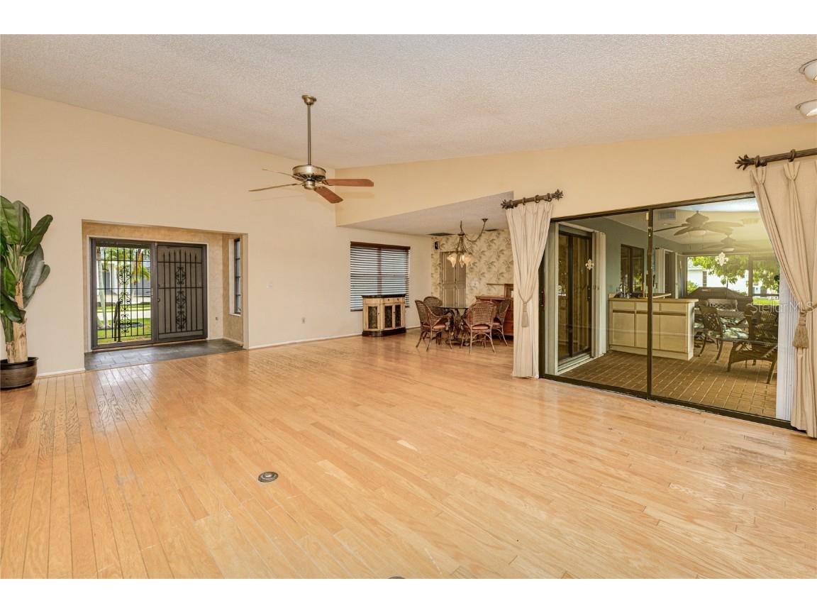 2160 Aqui Esta Drive Punta Gorda FL 33950 C7510855 image10