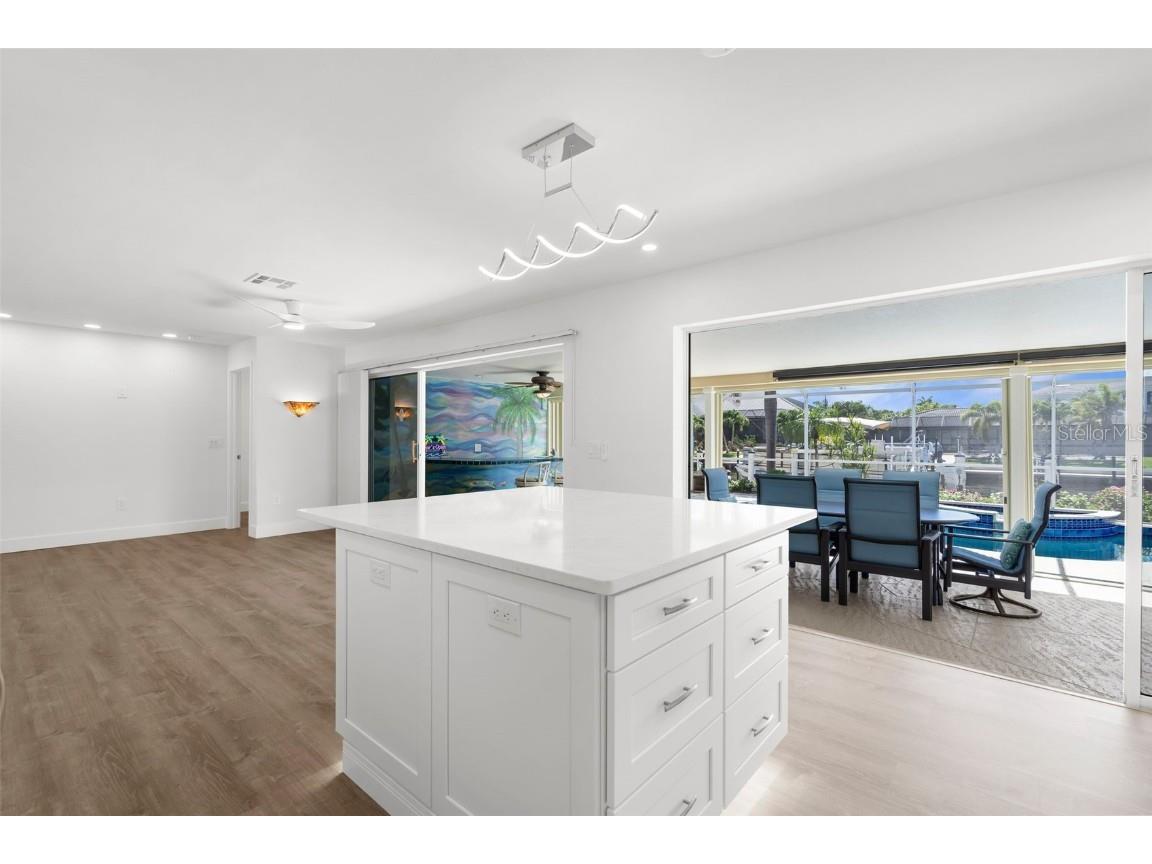 2160 Palm Tree Drive Punta Gorda FL 33950 - Canal D6140824 image16