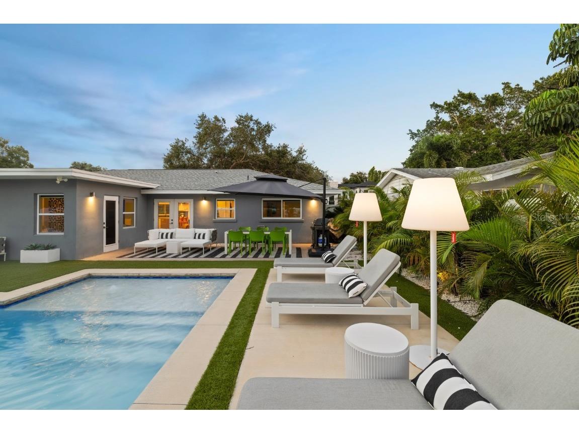 2160 Sunnyside Place Sarasota FL 34239 A4674367 image25