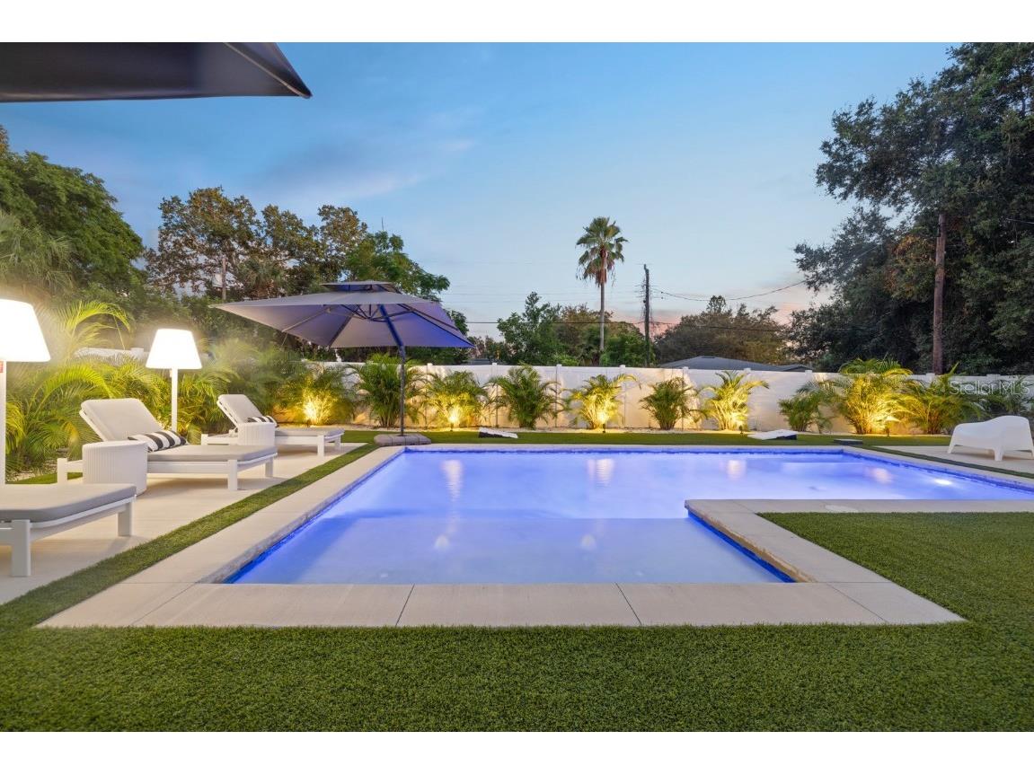 2160 Sunnyside Place Sarasota FL 34239 A4674367 image3