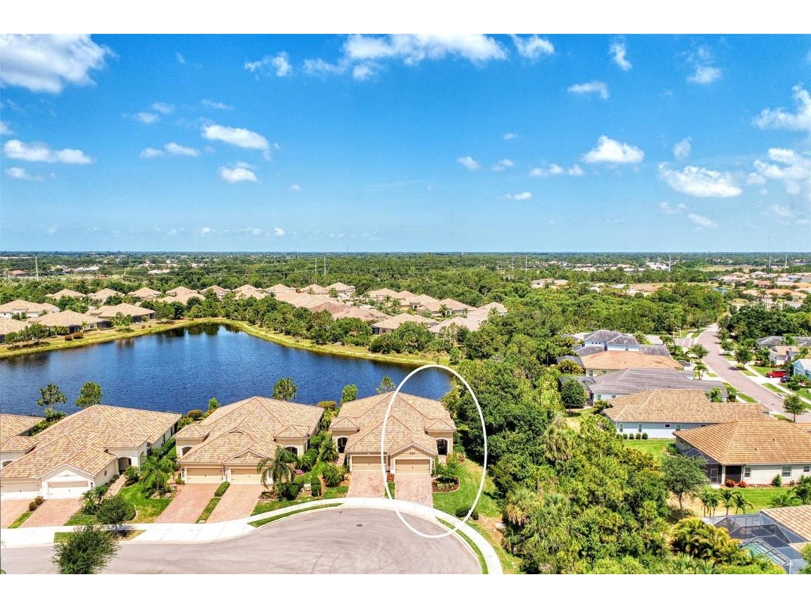 21601 Avon Park Court Venice FL 34293 A4612225 image1