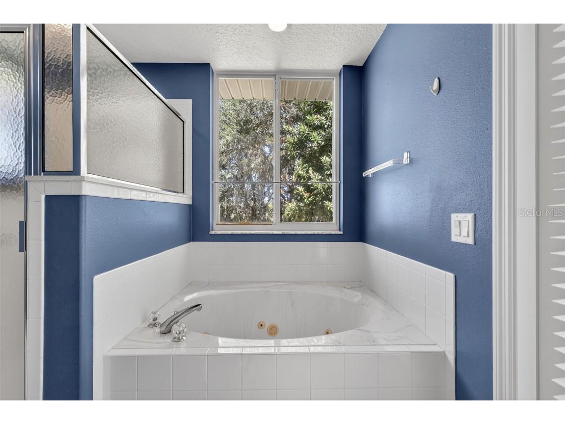 21607 Regency Park Lane Leesburg FL 34748 G5102512 image26