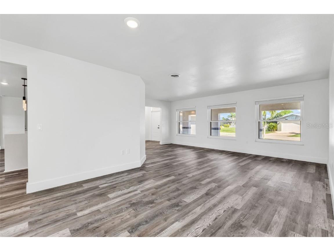 2161 Aqui Esta Drive Punta Gorda FL 33950 C7518047 image7