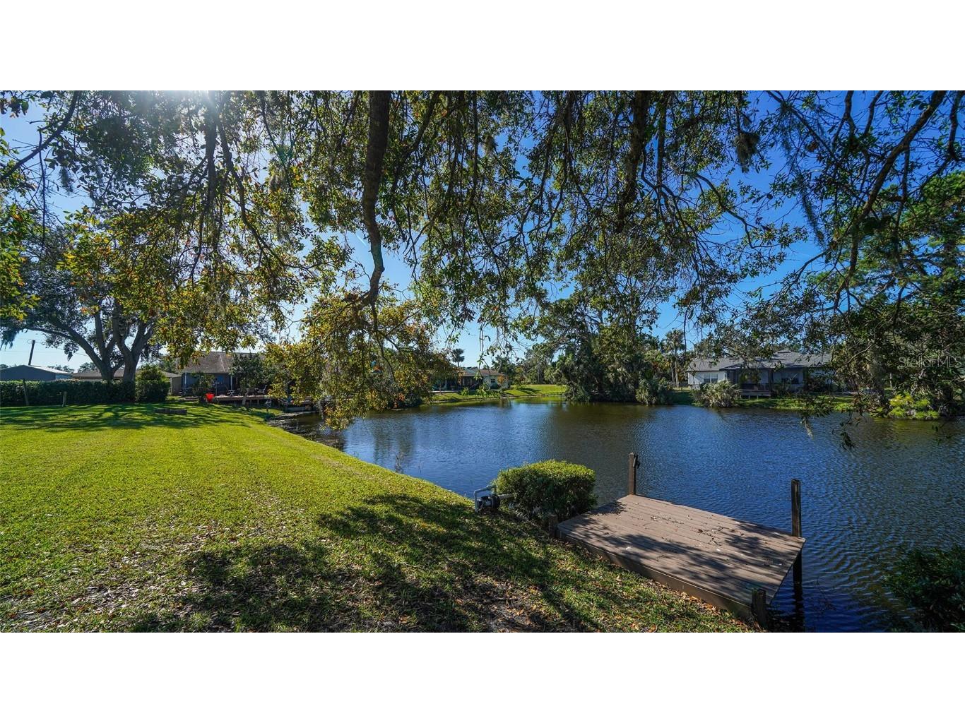 2161 Lakewood Drive Nokomis FL 34275 - COMMUNITY LAKE/POND A4556277 image1