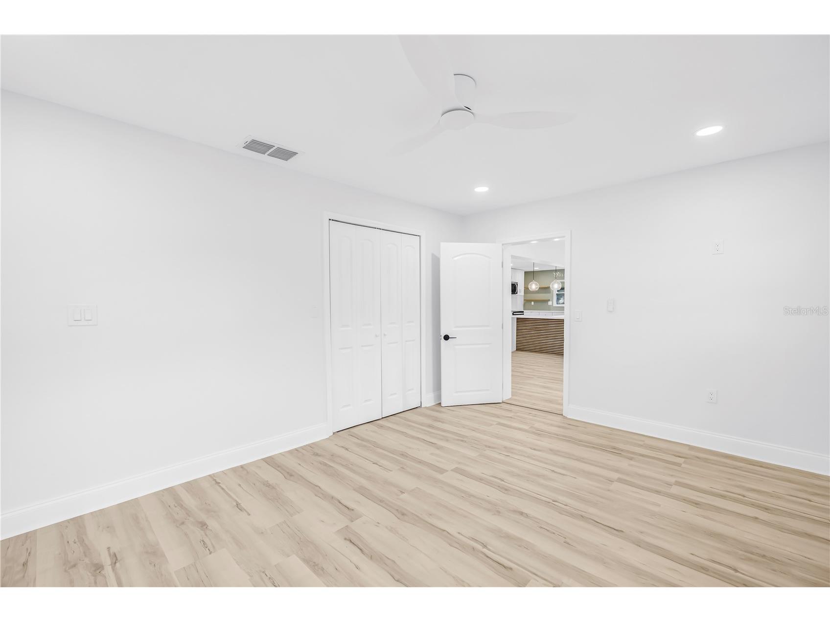 2161 NE Hillwood Court Clearwater FL 33763 TB8501733 image32