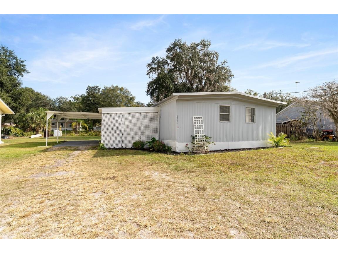 2161 SE 170th Avenue Road Silver Springs FL 34488 - LAKE BRYANT/NORTH LAKE TB8449260 image1