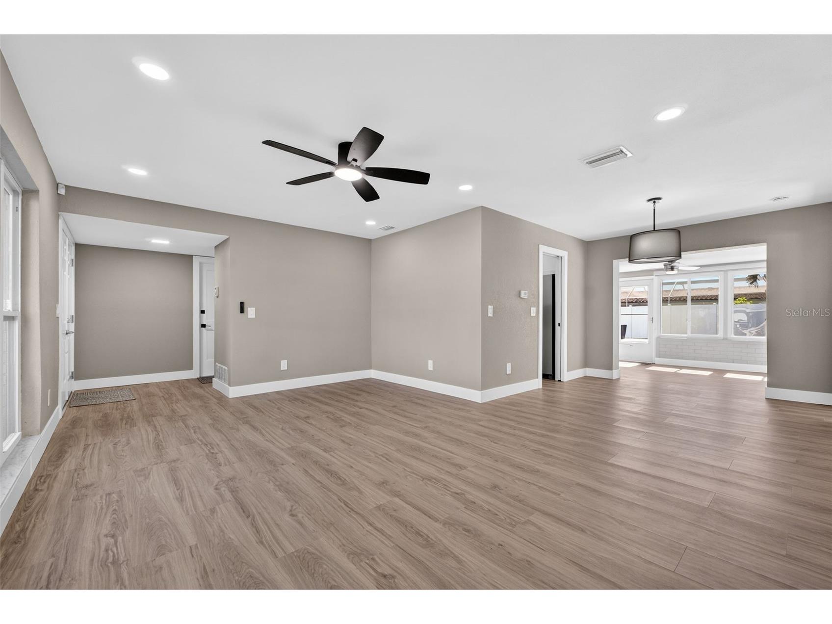 2161 Wateroak Drive N Clearwater FL 33764 TB8472030 image13