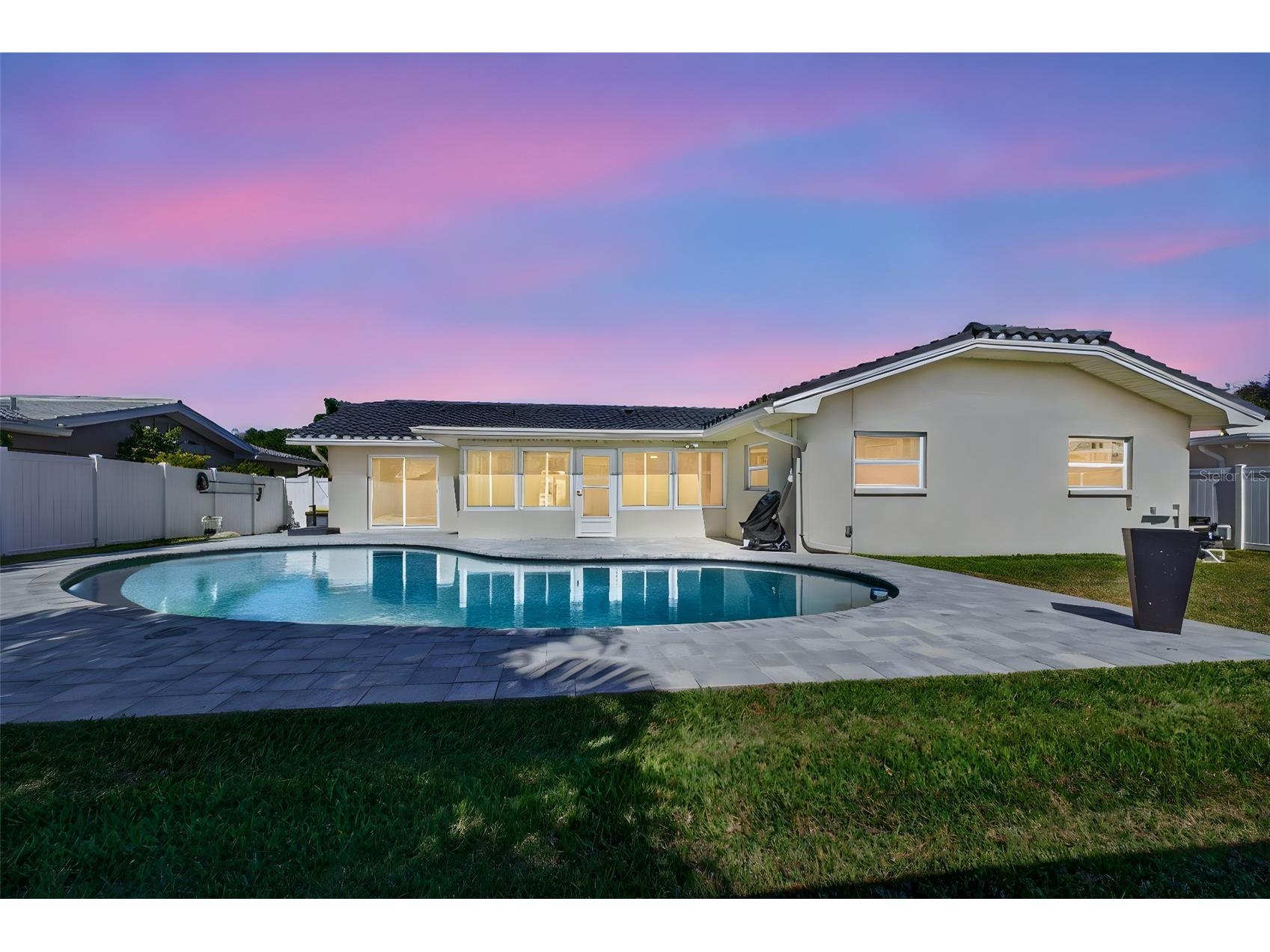 2161 Wateroak Drive N Clearwater FL 33764 TB8472030 image48