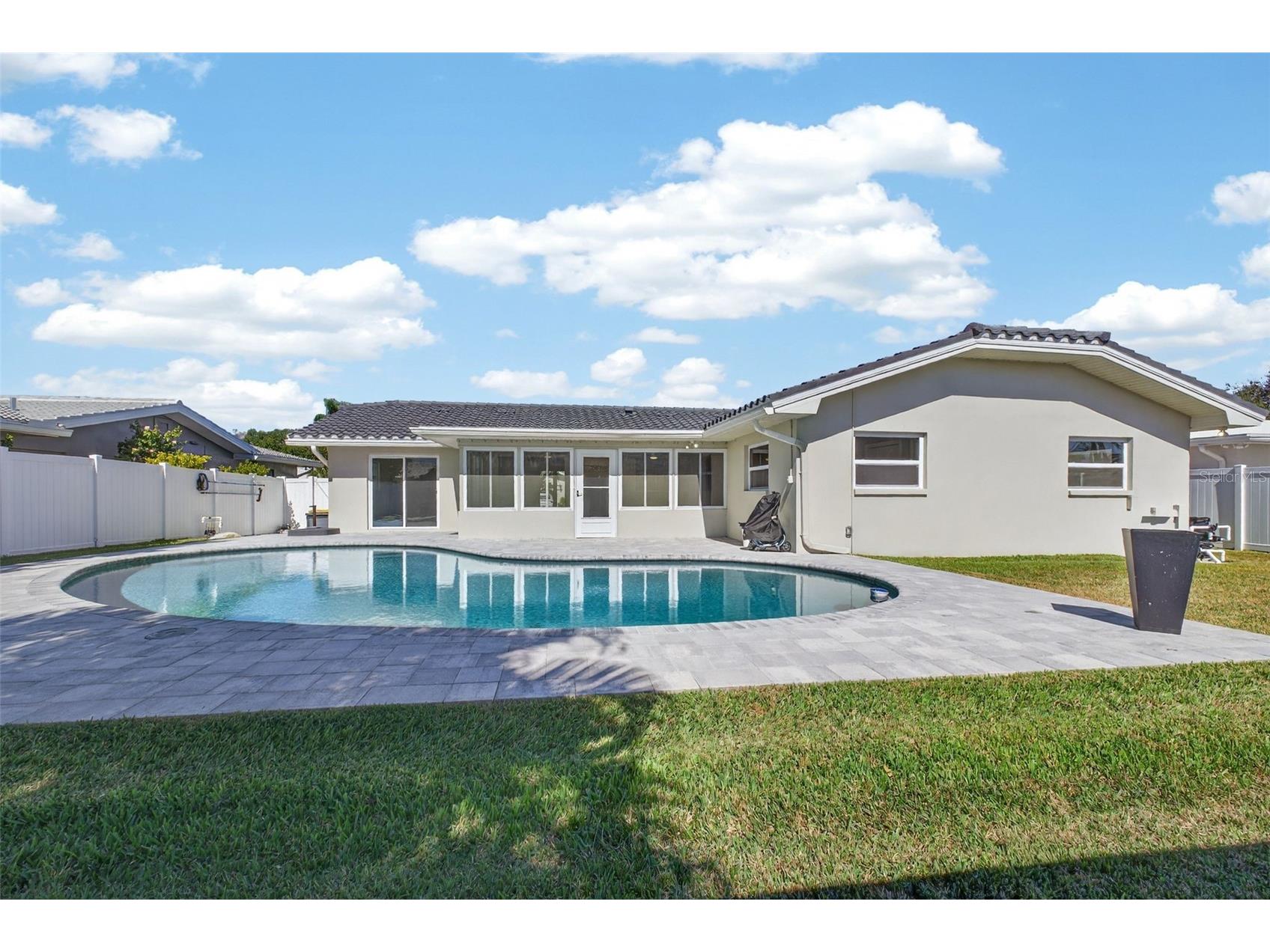 2161 Wateroak Drive N Clearwater FL 33764 TB8472030 image53