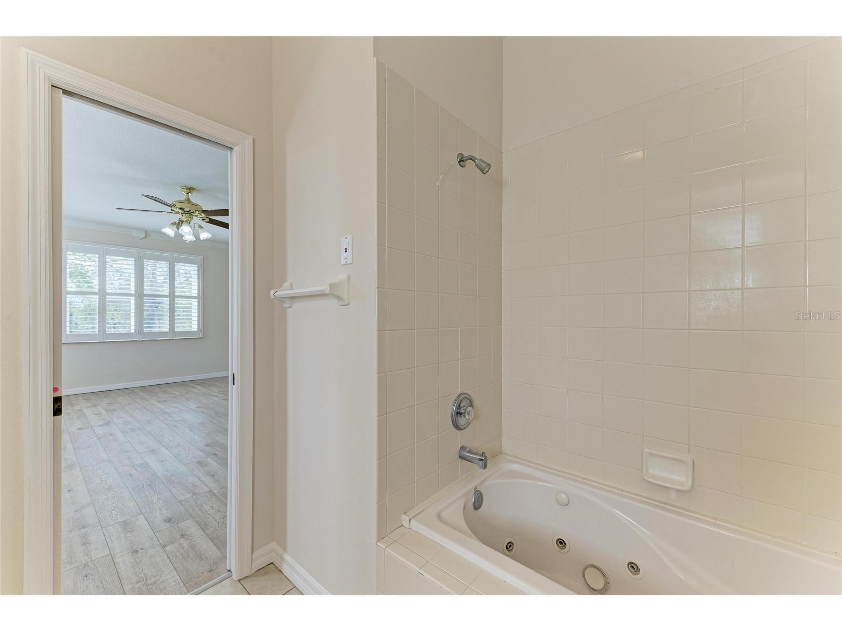 21616 67th Avenue E Bradenton FL 34211 A4686301 image38