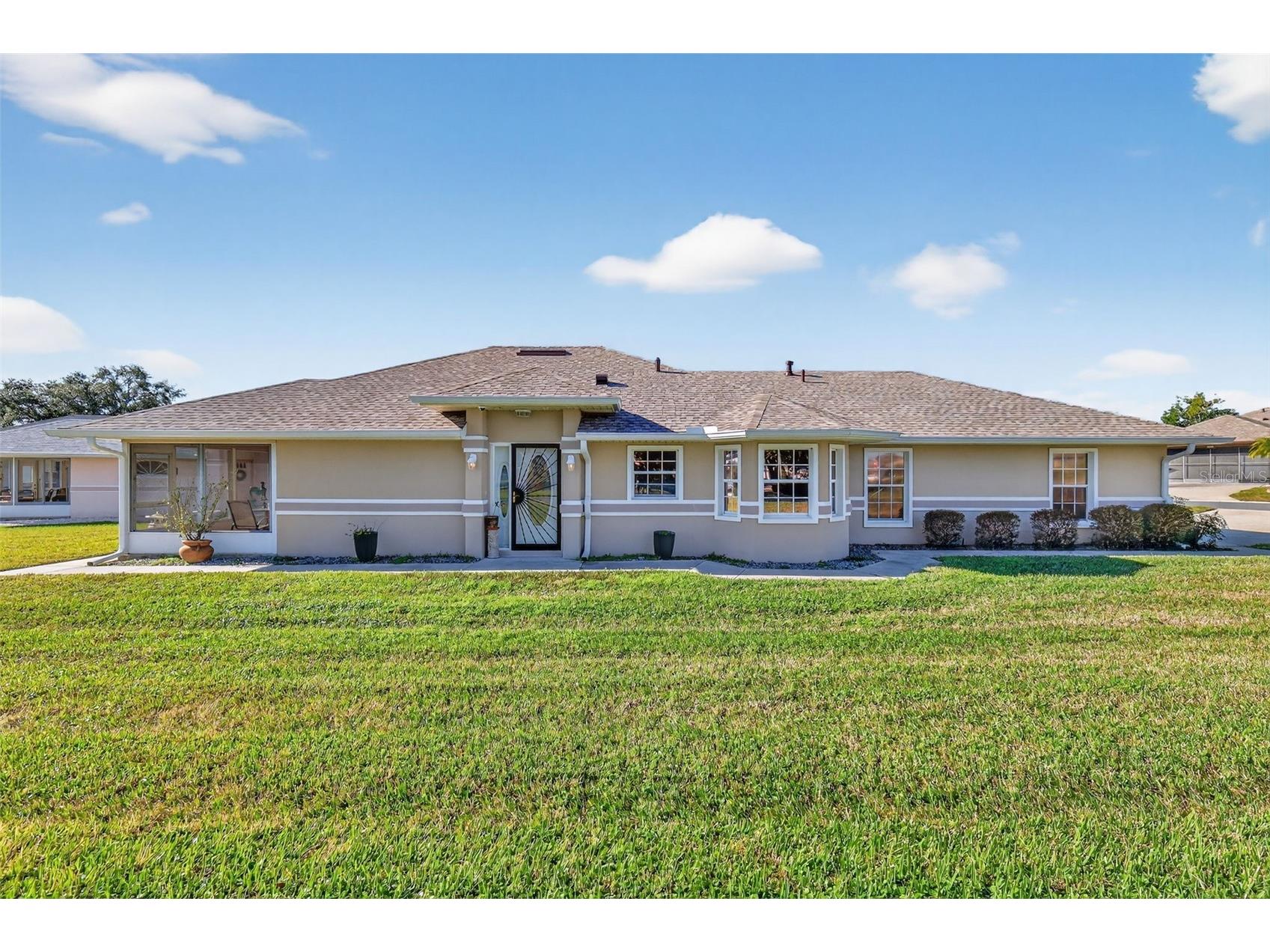 21618 Queen Elizabeth Court Leesburg FL 34748 - ROYAL LAKE G5108523 image1