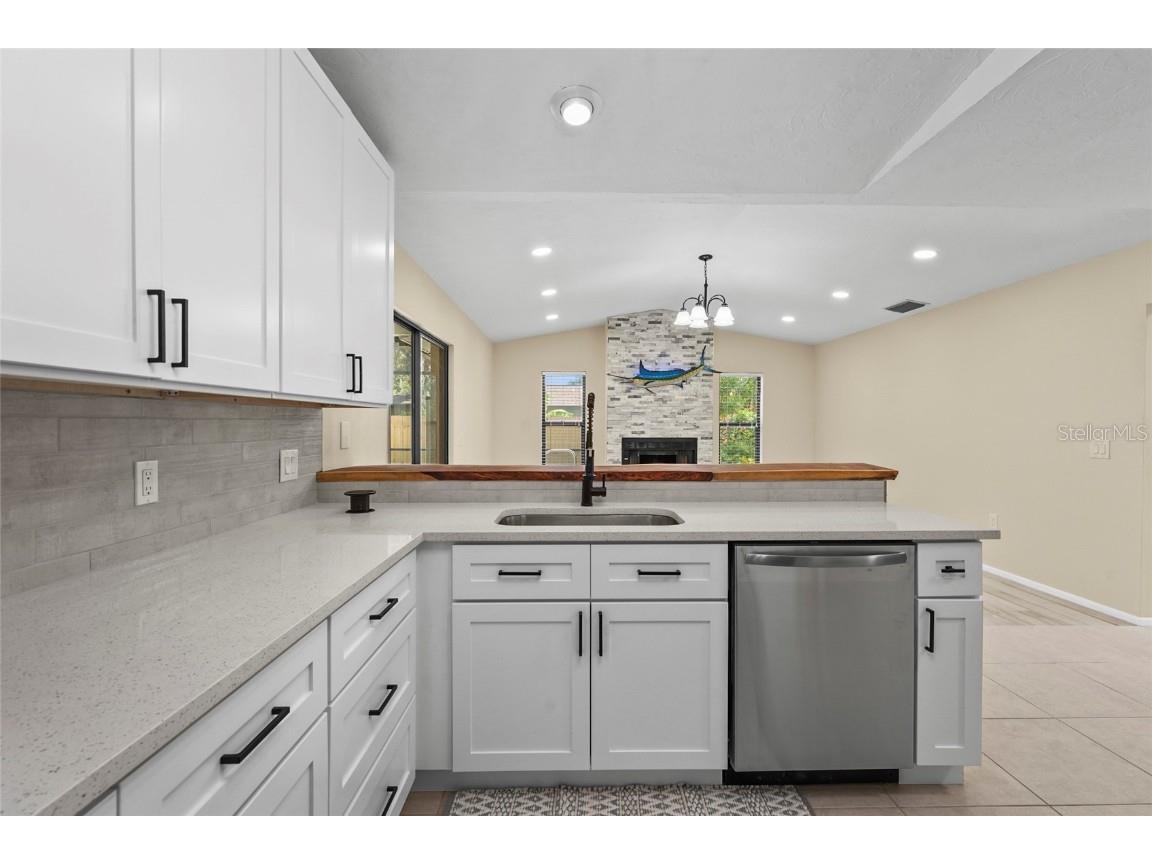 2162 Cork Oak Street Sarasota FL 34232 A4660428 image19