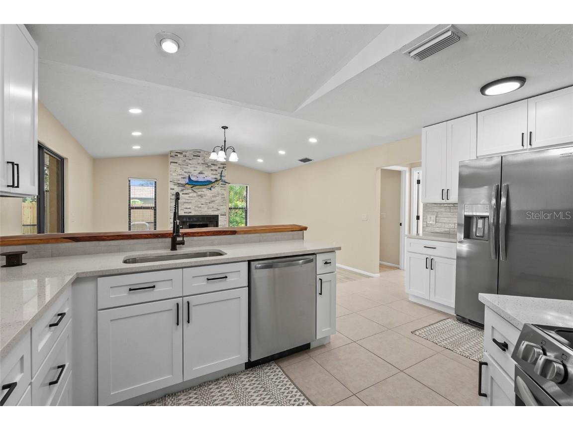 2162 Cork Oak Street Sarasota FL 34232 A4660428 image20