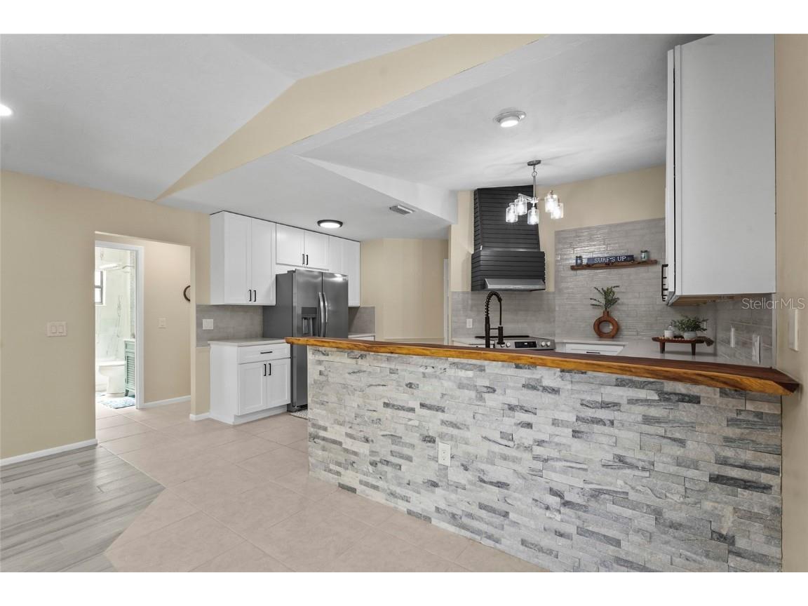 2162 Cork Oak Street Sarasota FL 34232 A4660428 image23