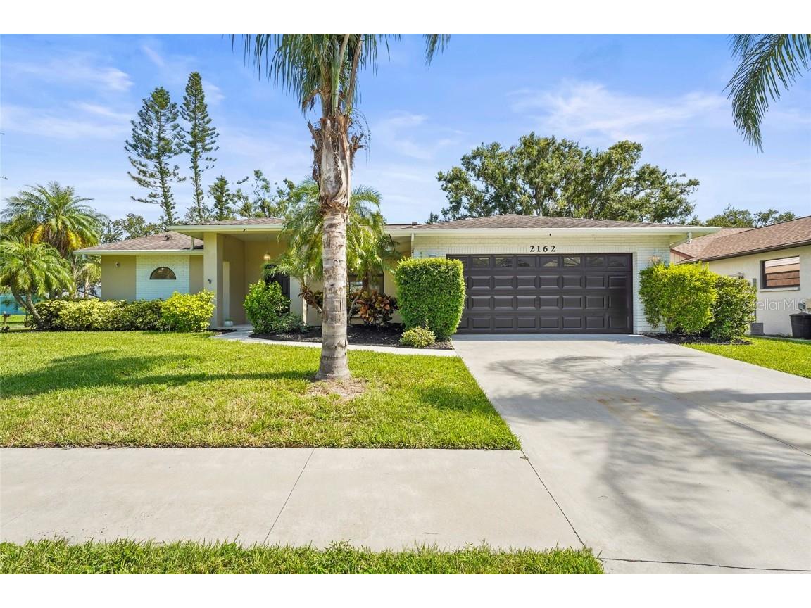 2162 Cork Oak Street Sarasota FL 34232 A4660428 image3
