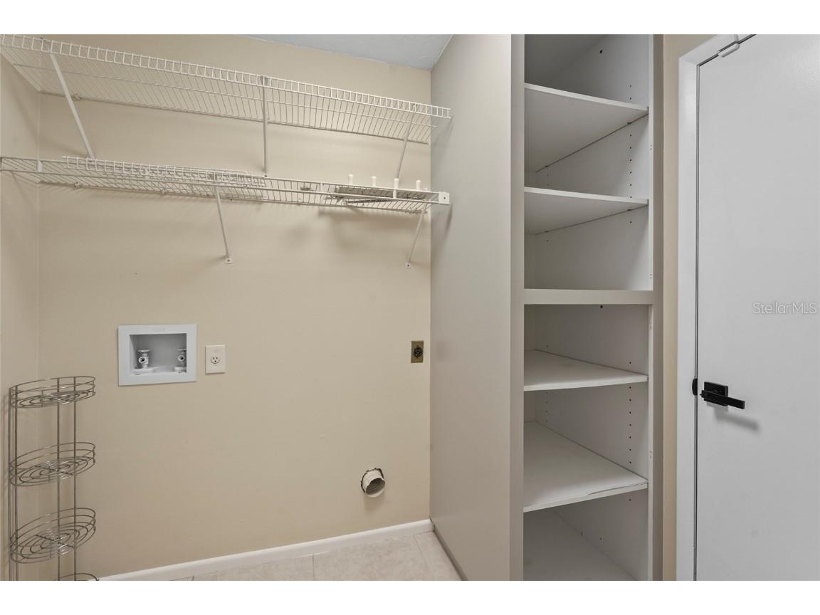 2162 Cork Oak Street Sarasota FL 34232 A4660428 image43