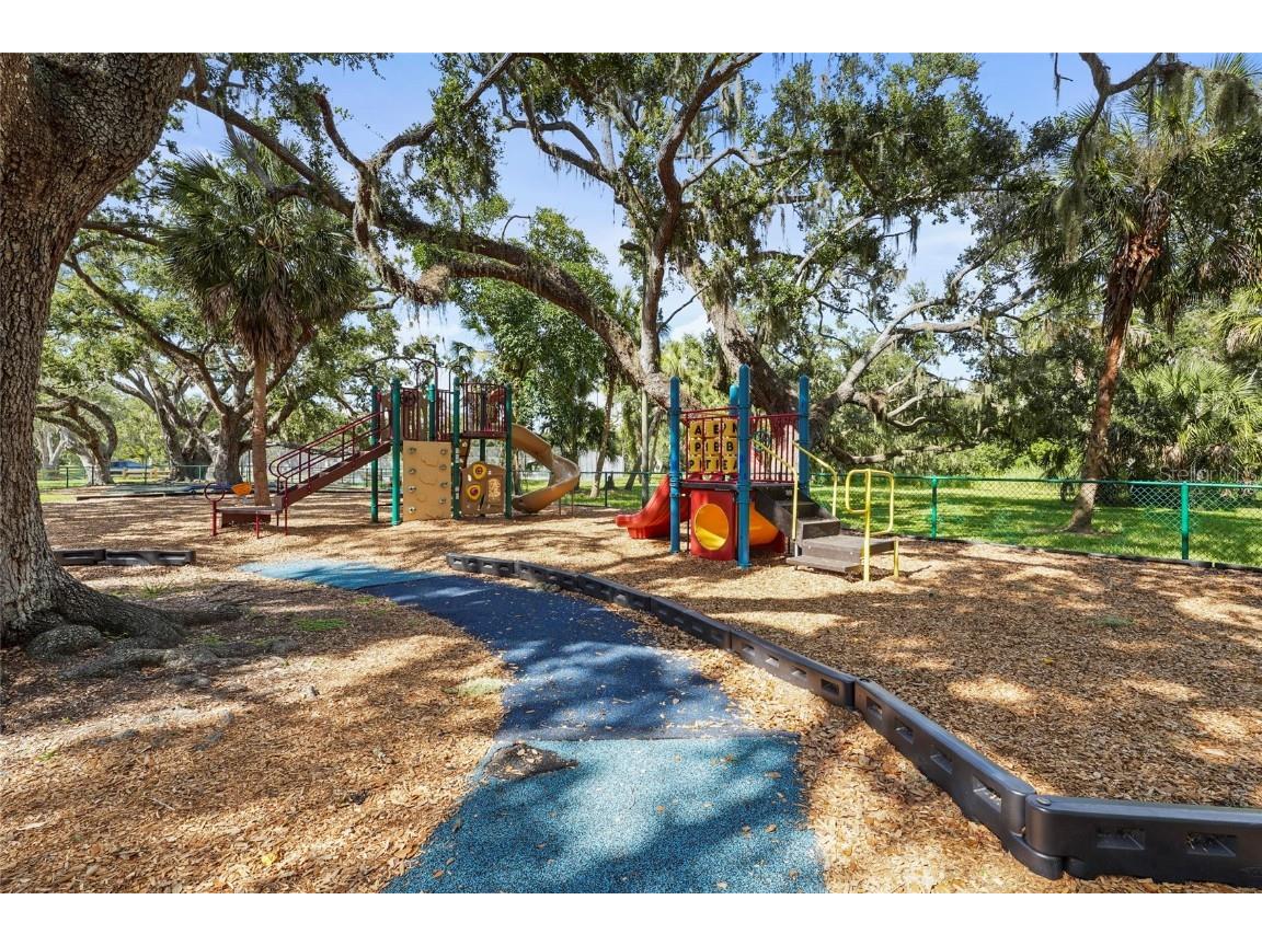 2162 Cork Oak Street Sarasota FL 34232 A4660428 image66