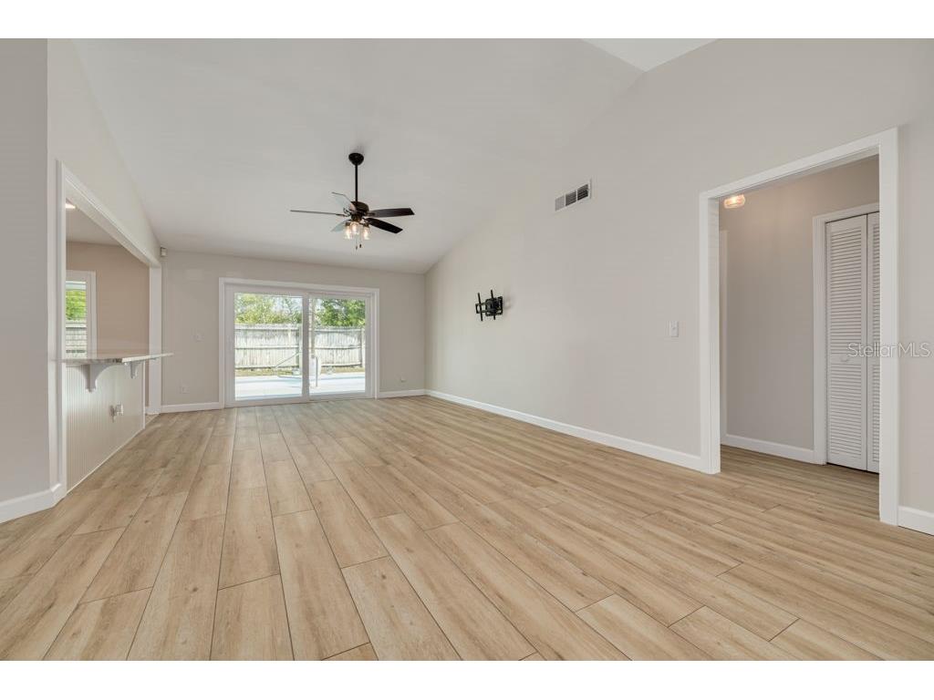 2162 Cypress Point Drive N Clearwater FL 33763 TB8490754 image7