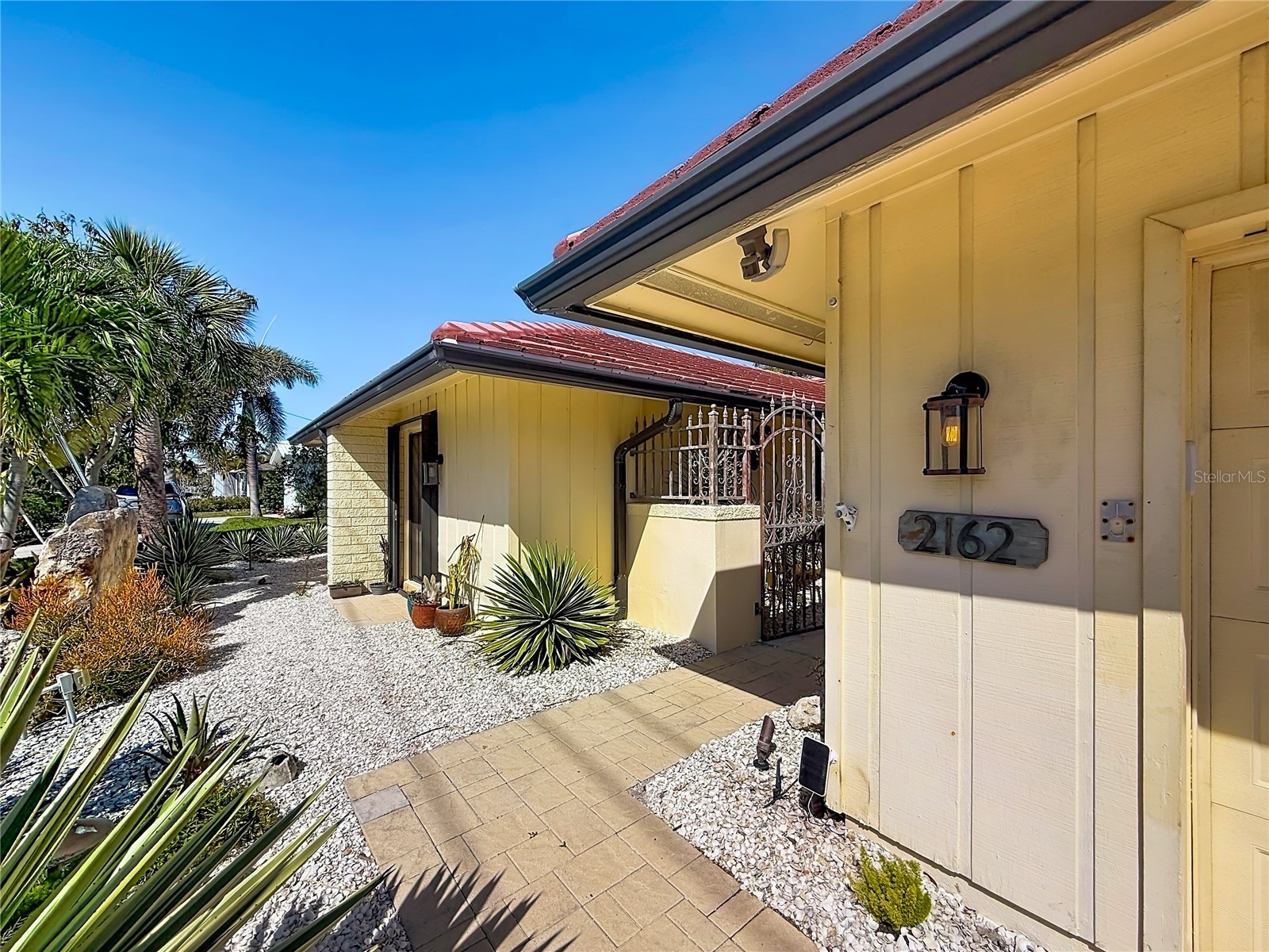 2162 W Vina Del Mar Boulevard Saint Pete Beach FL 33706 TB8501000 image8