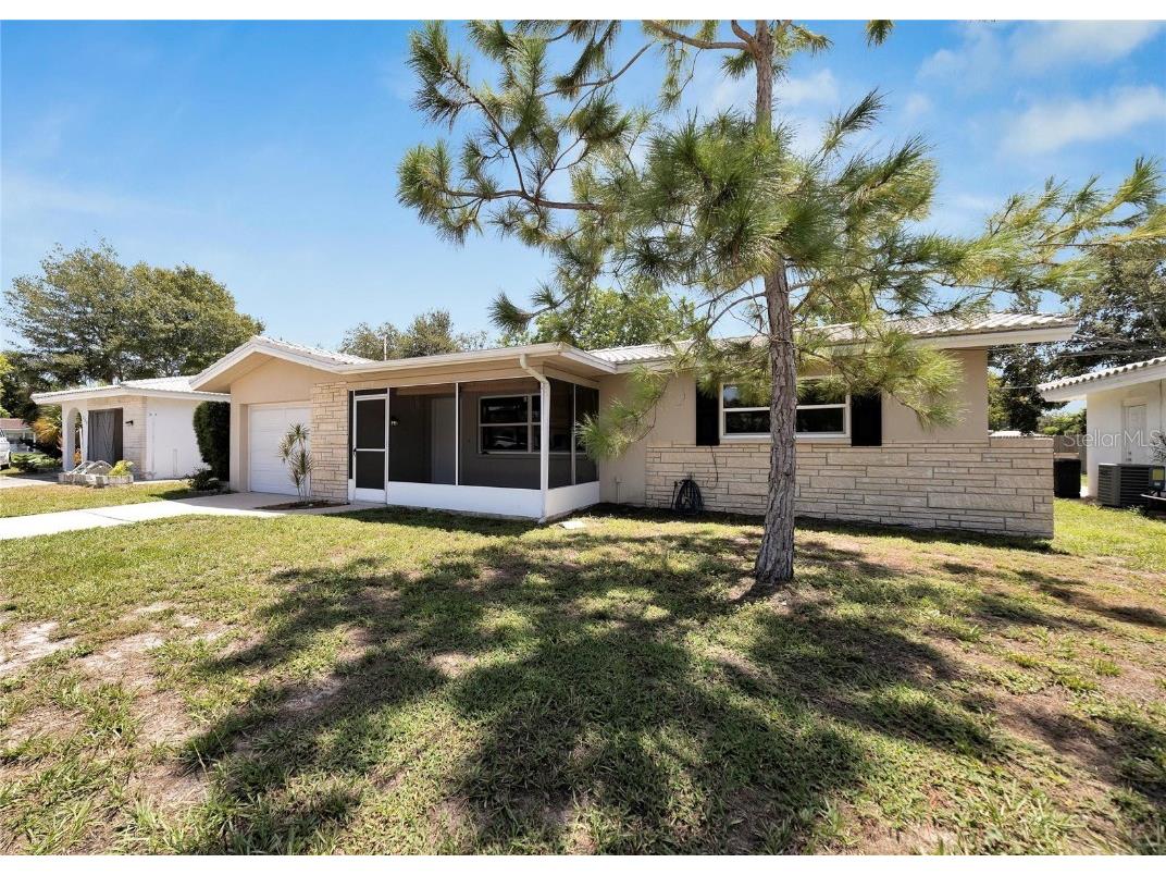 2163 Greenbriar Boulevard Clearwater FL 33763 T3468543 image1