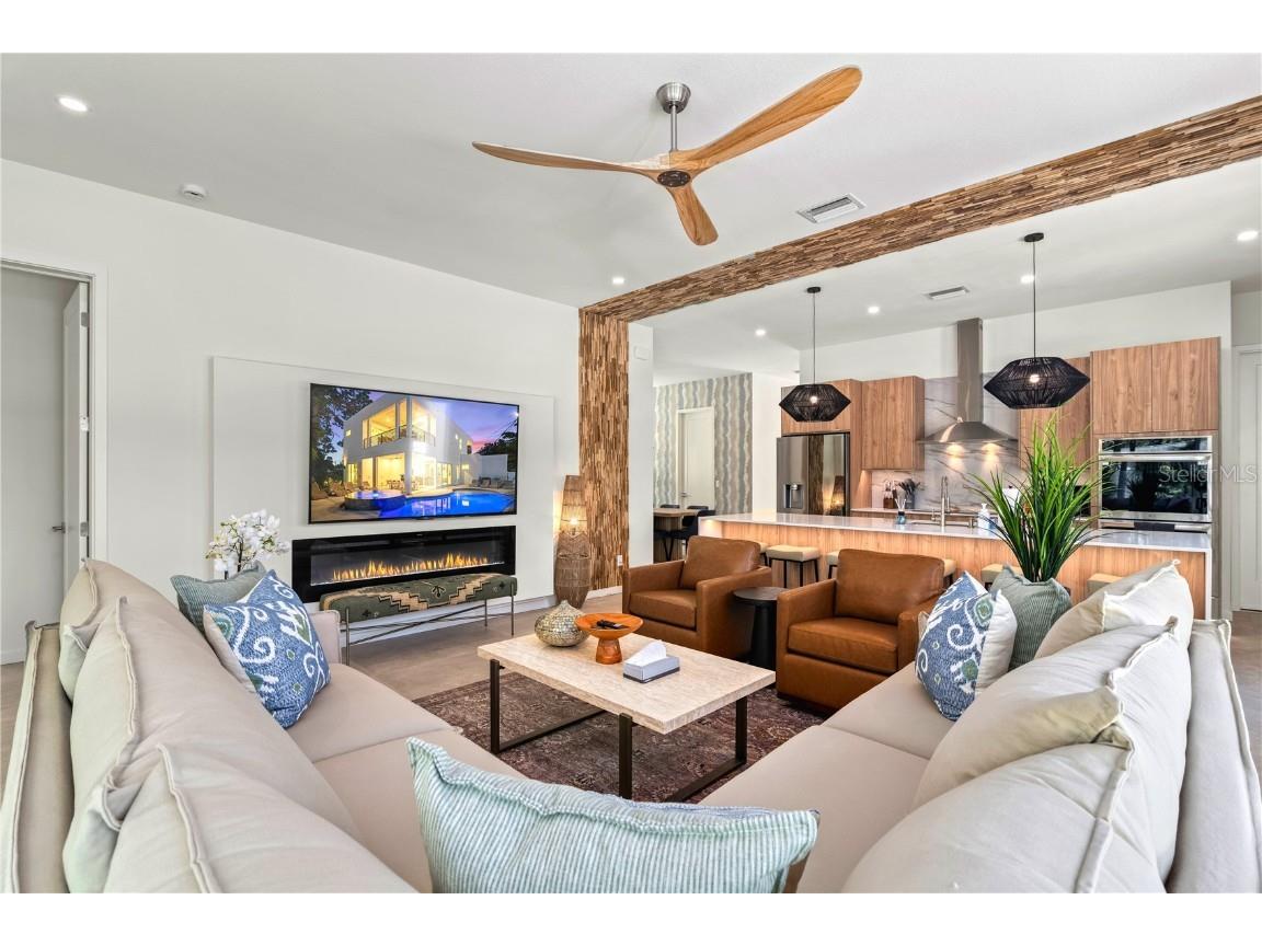2163 Waldemere Street Sarasota FL 34239 A4669073 image19