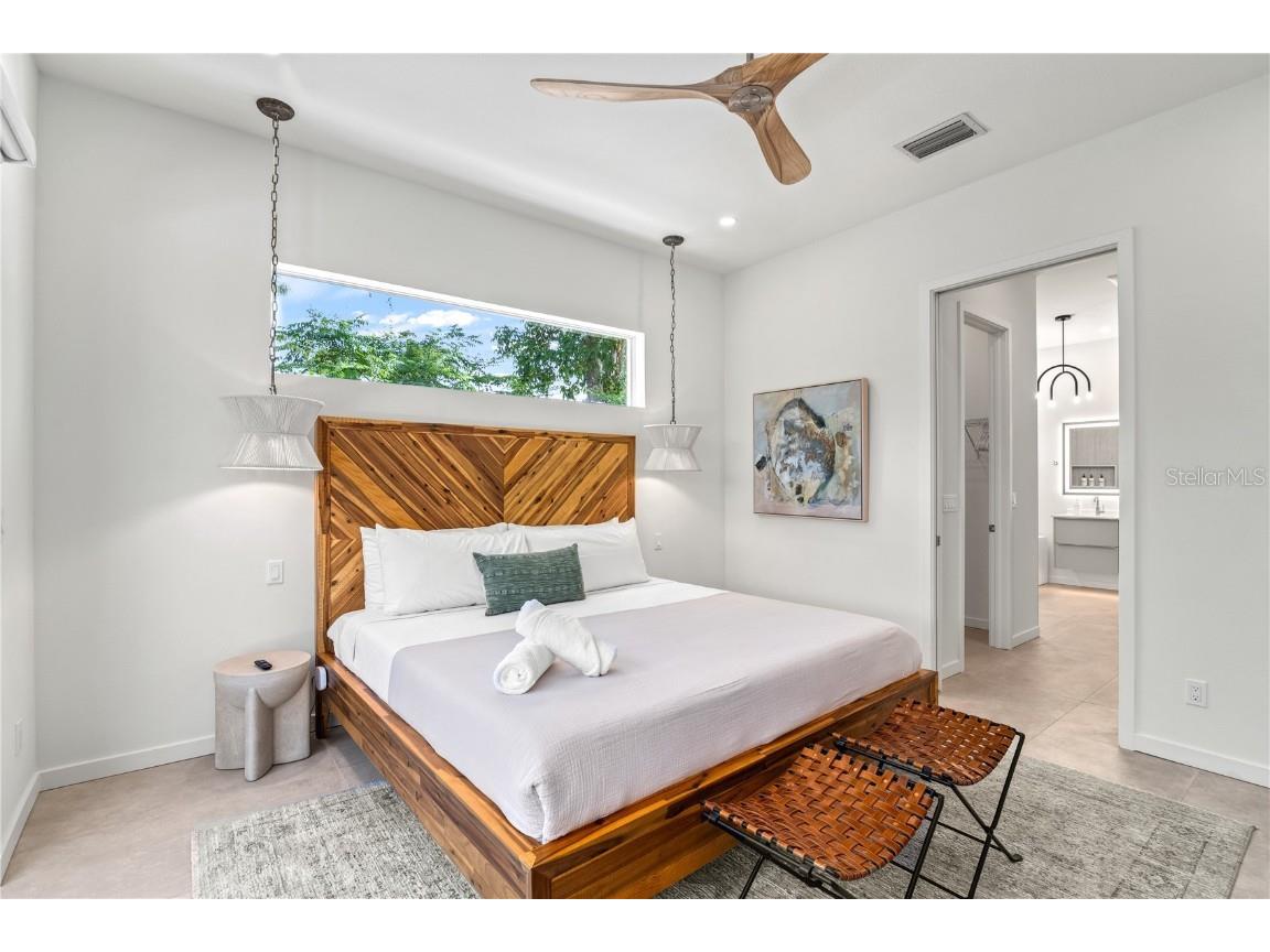 2163 Waldemere Street Sarasota FL 34239 A4669073 image24