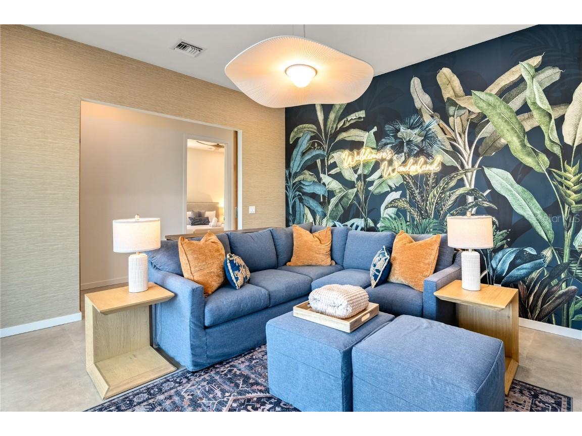 2163 Waldemere Street Sarasota FL 34239 A4669073 image46