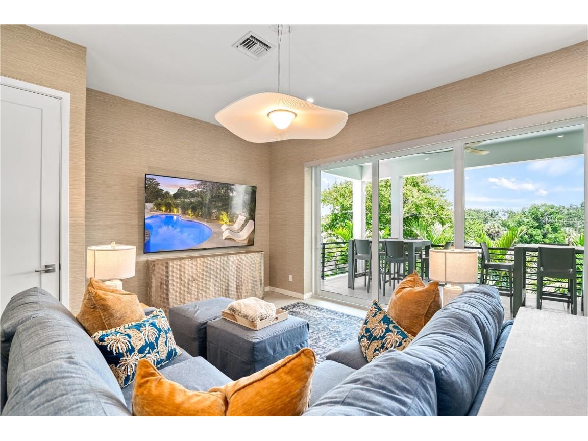 2163 Waldemere Street Sarasota FL 34239 A4669073 image47