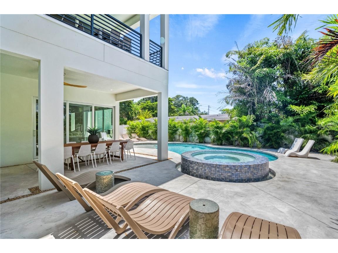 2163 Waldemere Street Sarasota FL 34239 A4669073 image54