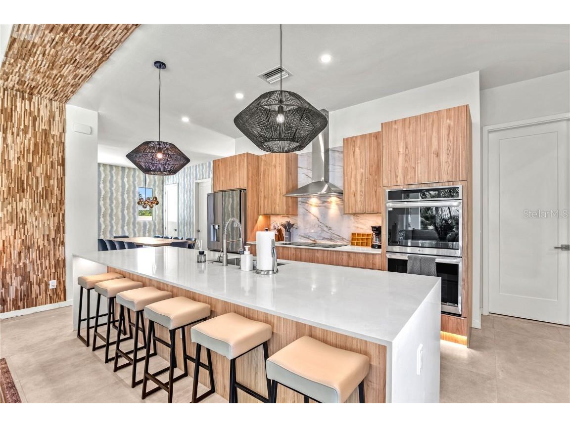 2163 Waldemere Street Sarasota FL 34239 A4669073 image6