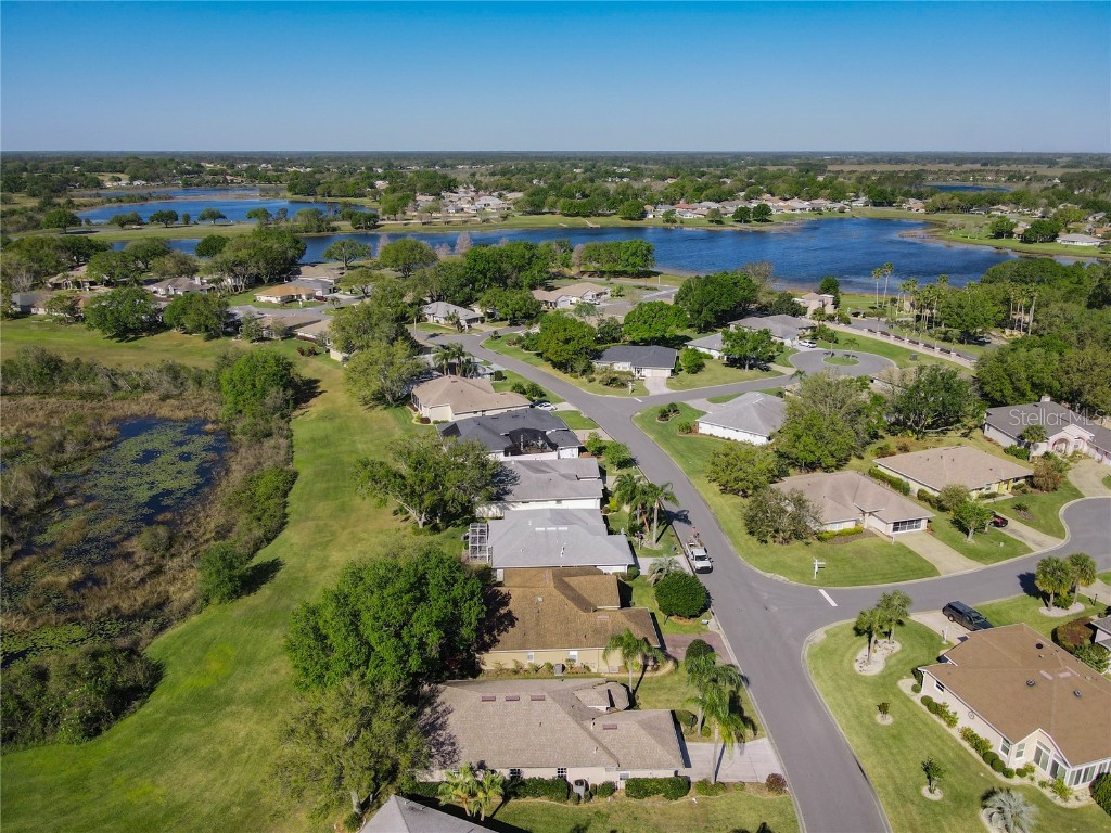 21636 King Henry Avenue Leesburg FL 34748 O6279378 image2