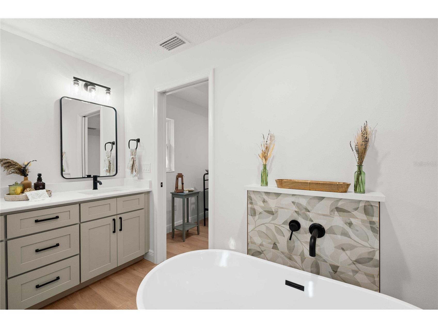 2164 Cr 436e Lake Panasoffkee FL 33538 G5102537 image39