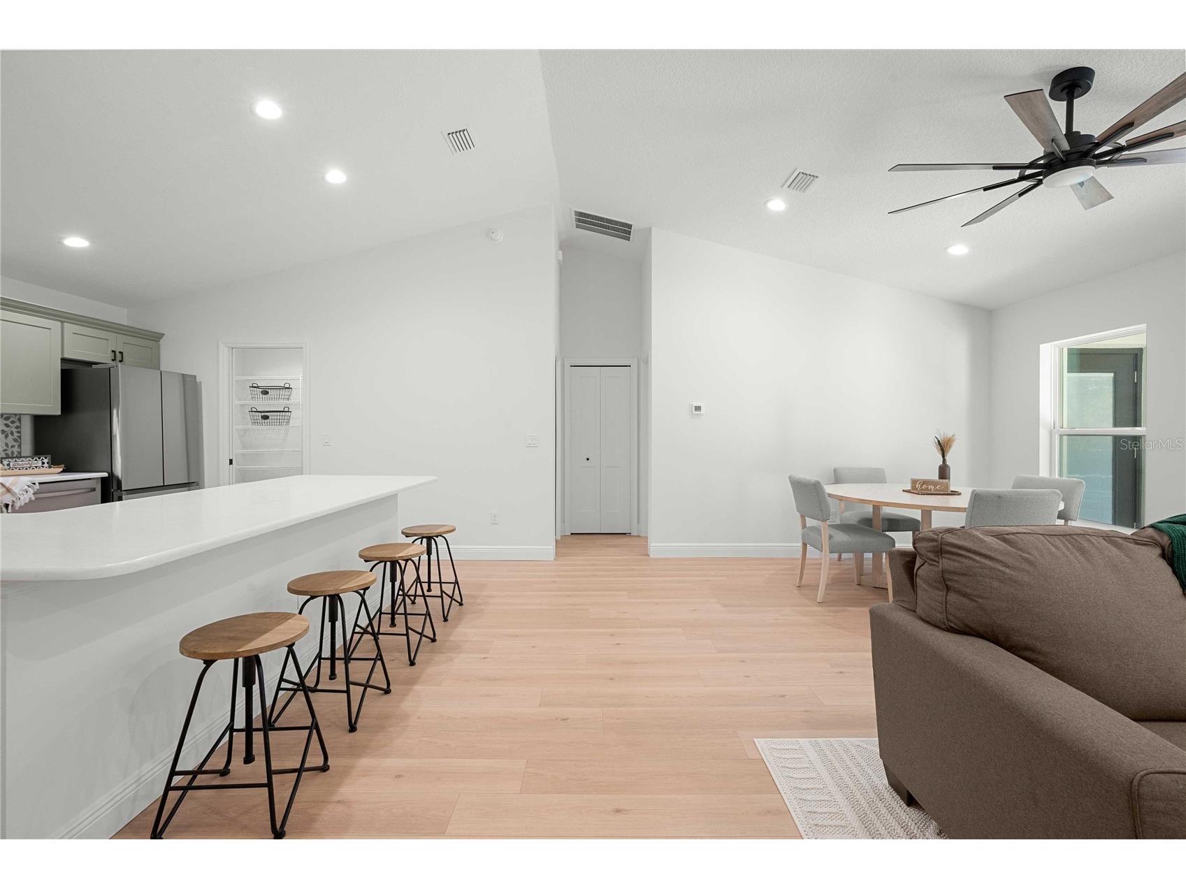 2164 Cr 436e Lake Panasoffkee FL 33538 G5102537 image6