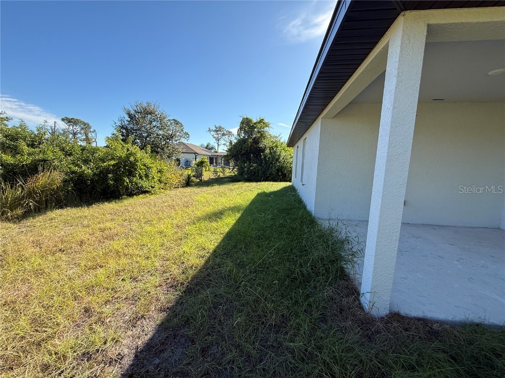 2164 Northland Avenue North Port FL 34288 A4671245 image27