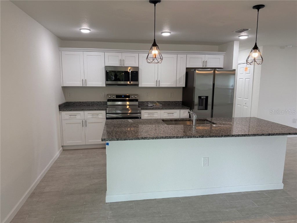 2164 Northland Avenue North Port FL 34288 A4671245 image5