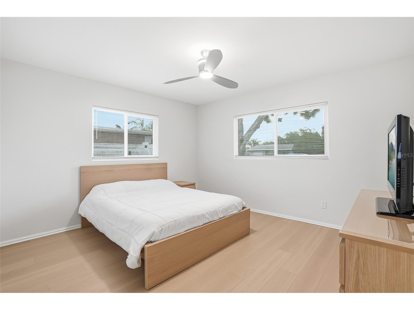 2164 Riviera Drive Clearwater FL 33763 TB8507362 image20