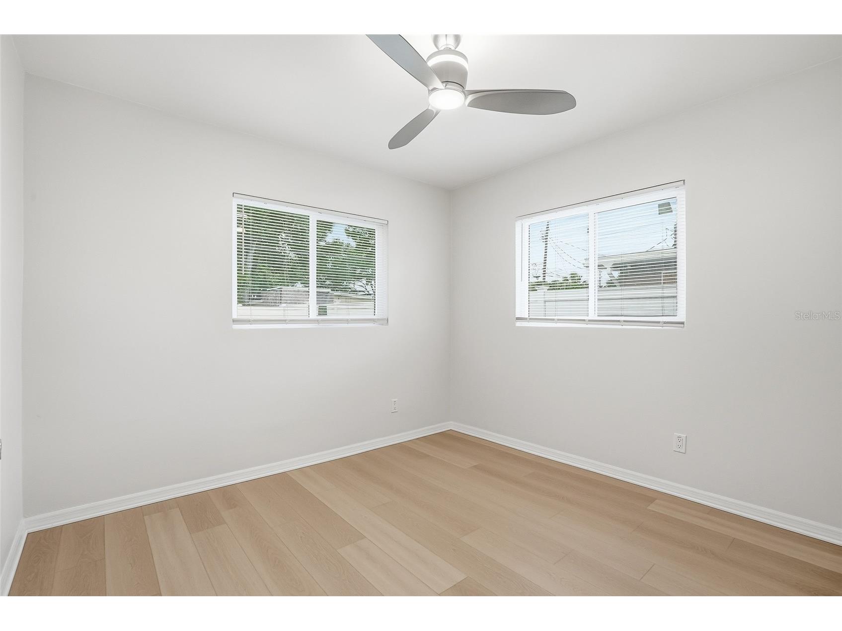2164 Riviera Drive Clearwater FL 33763 TB8507362 image23