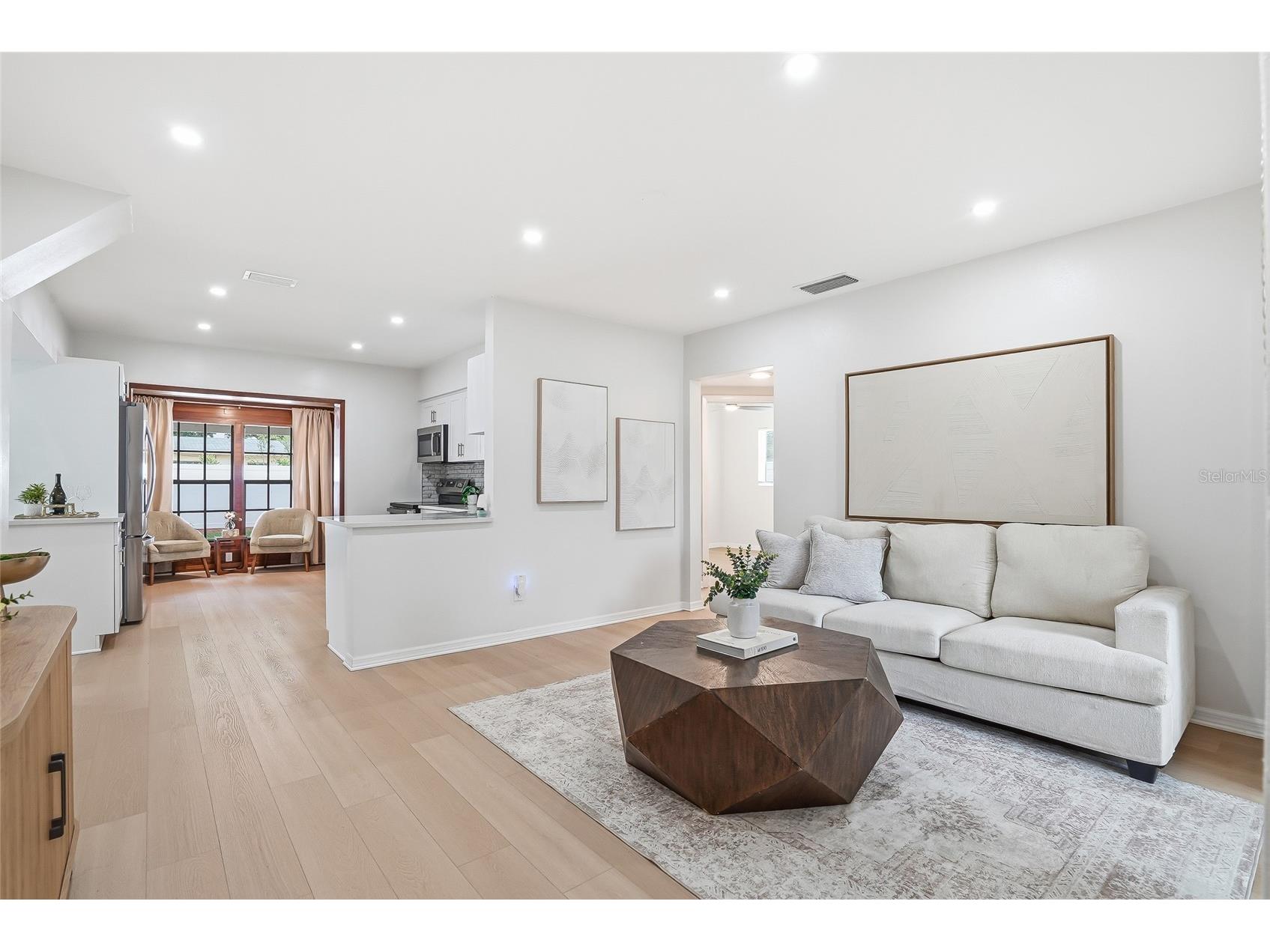 2164 Riviera Drive Clearwater FL 33763 TB8507362 image4