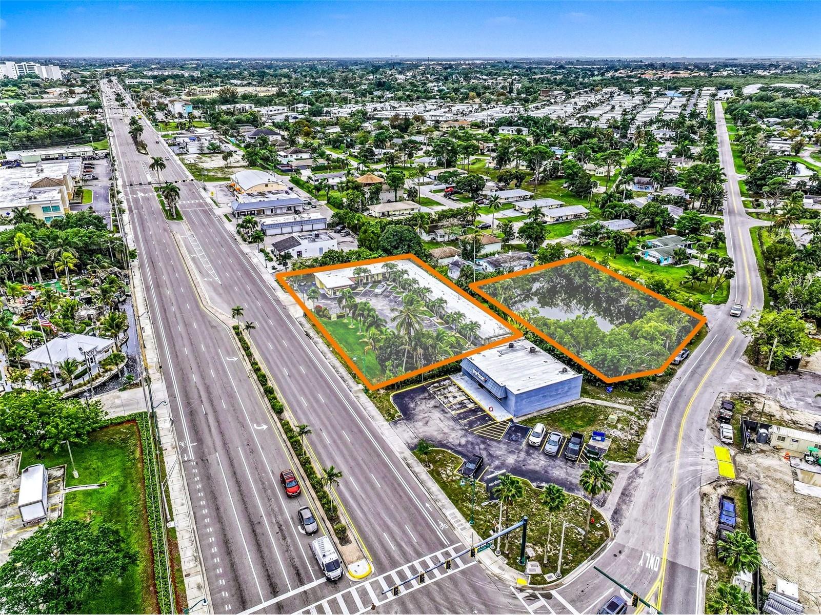 2164 Tamiami Trail E Naples FL 34112 A4690734 image3