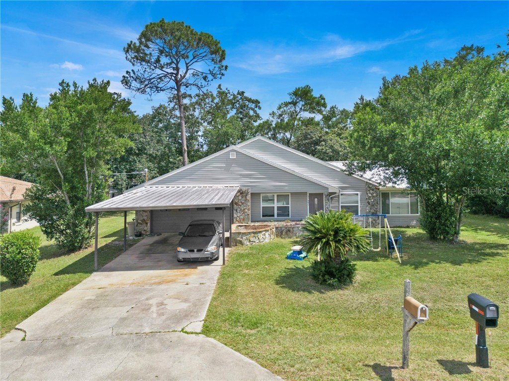 21641 SW Peach Blossom Street Dunnellon FL 34431 - TIGER LAKE & LAKE BONABLE OM661126 image1