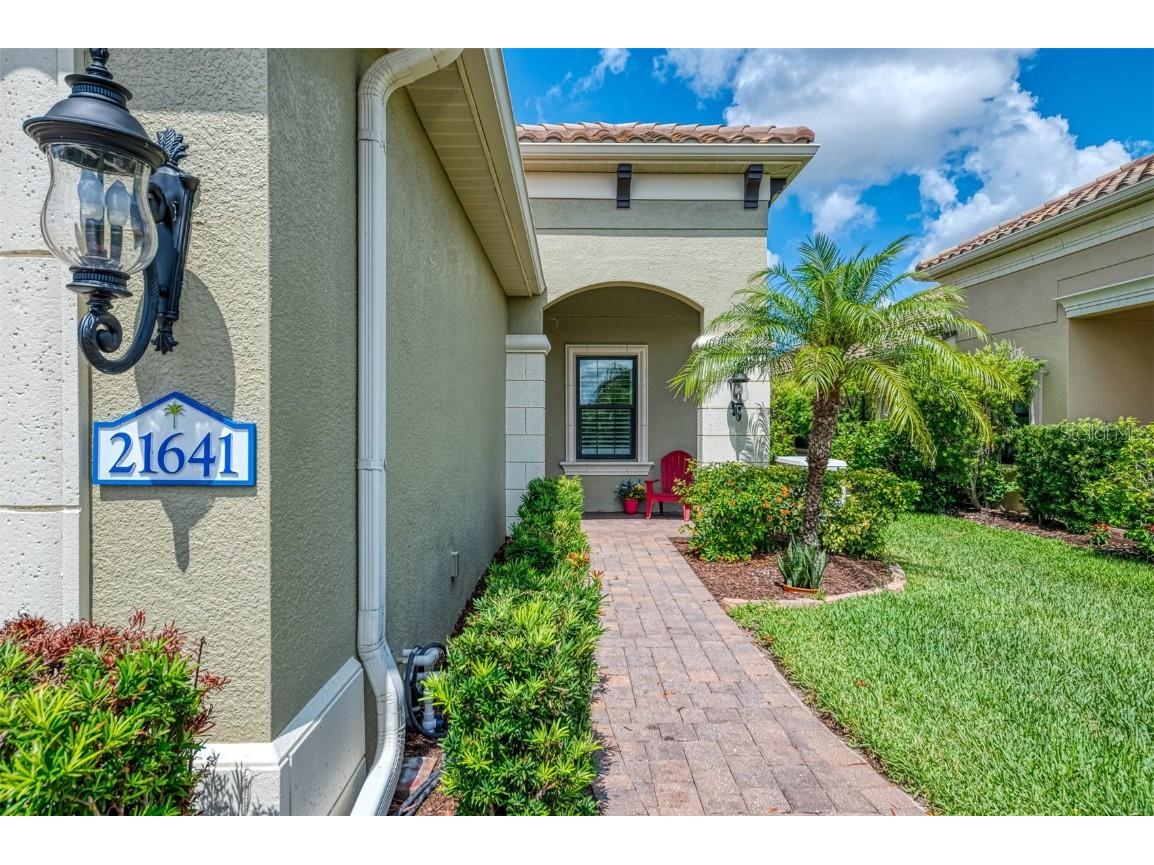 21641 Winter Park Court Venice FL 34293 N6139252 image4