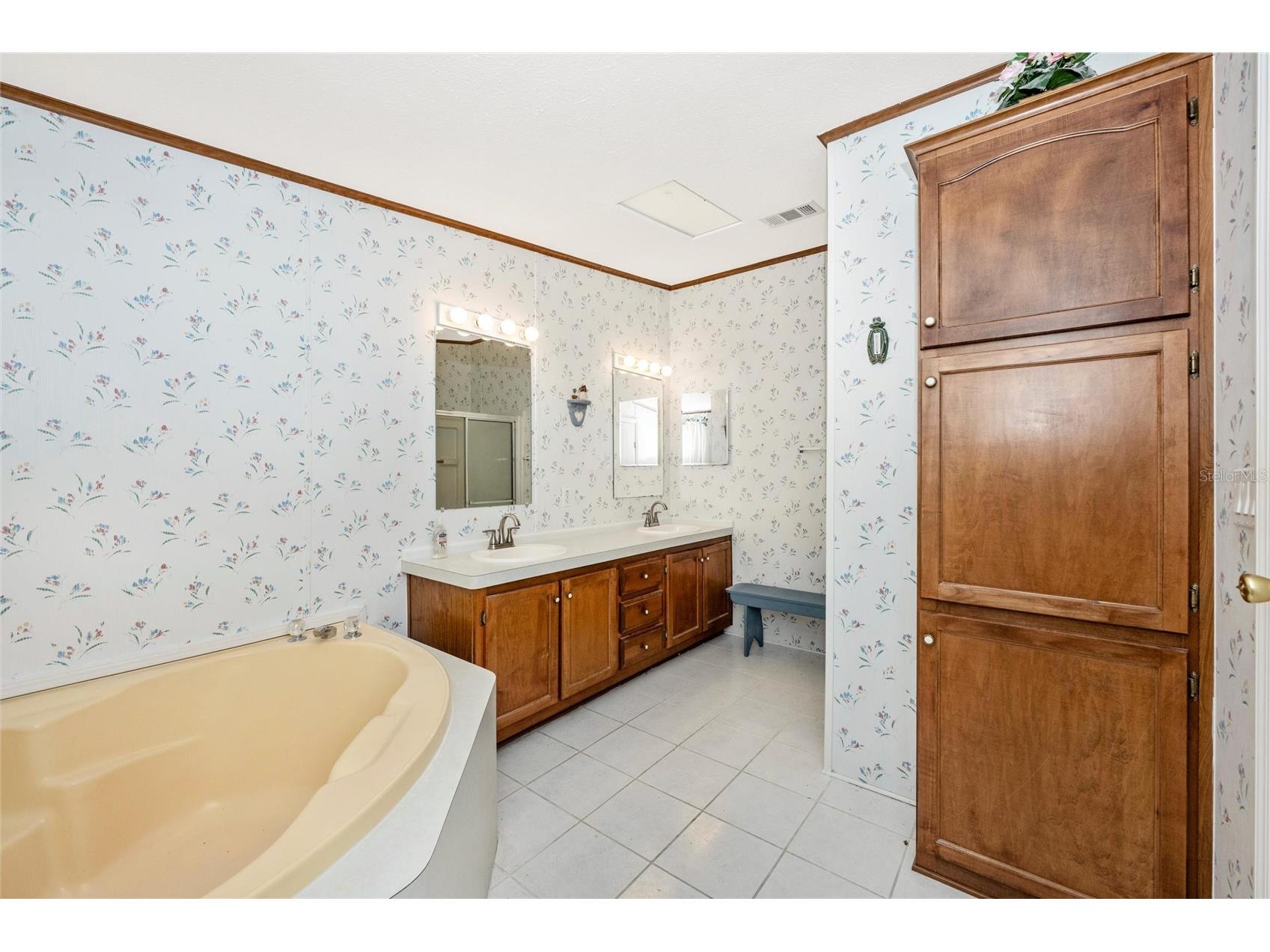 2165 Gondola Drive Sarasota FL 34238 - SIESTA KEY BEACH A4690100 image31