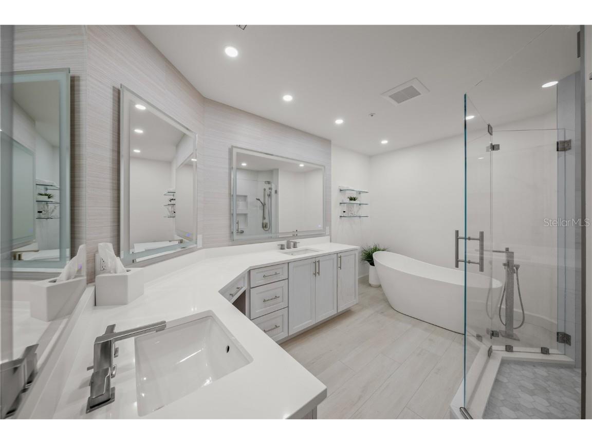 2165 Gulf Of Mexico Drive #114 Longboat Key FL 34228 - GULF OF AMERICA A4661123 image14