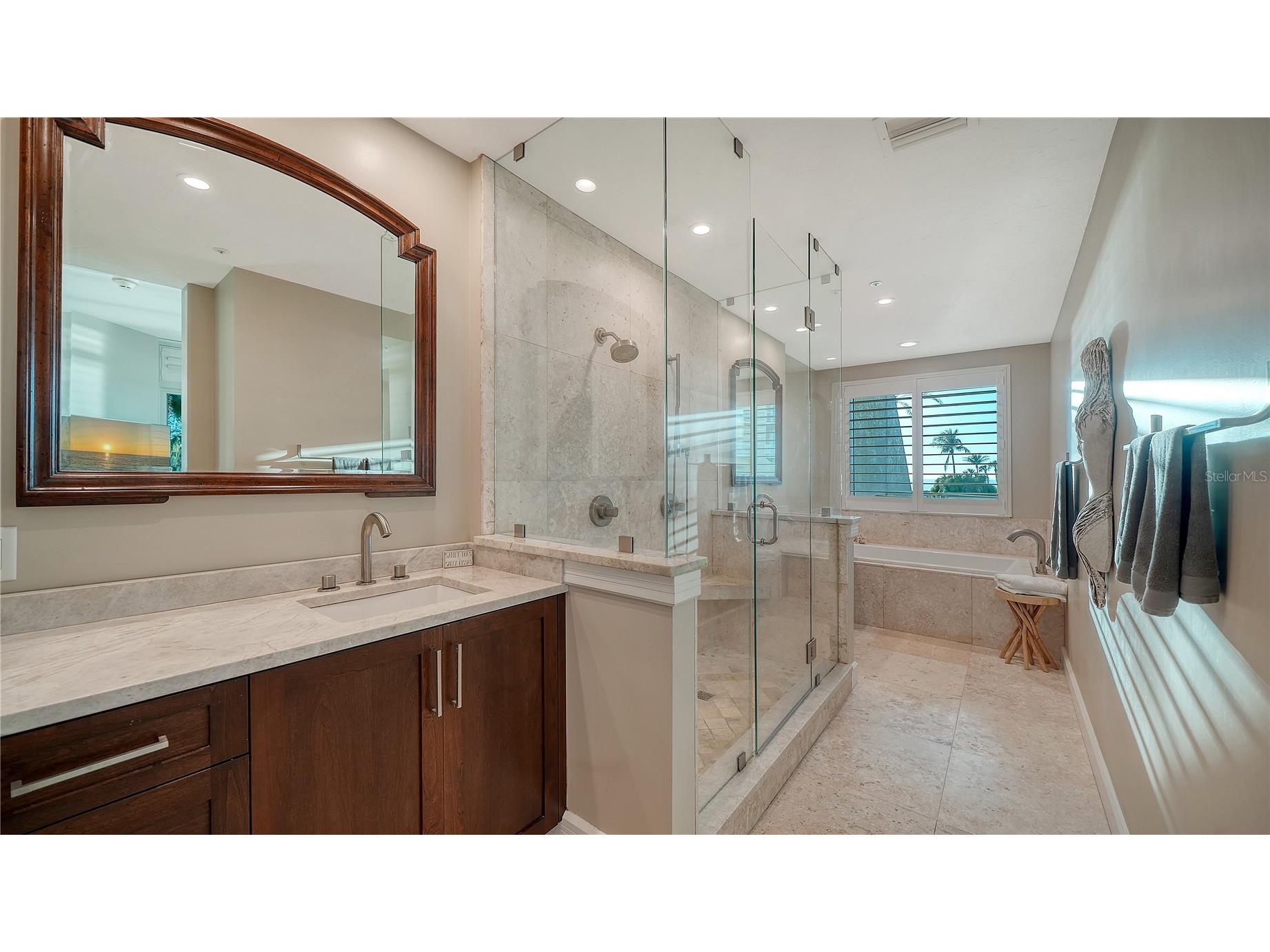 2165 Gulf Of Mexico Drive #115 Longboat Key FL 34228 - GULF A4684194 image17