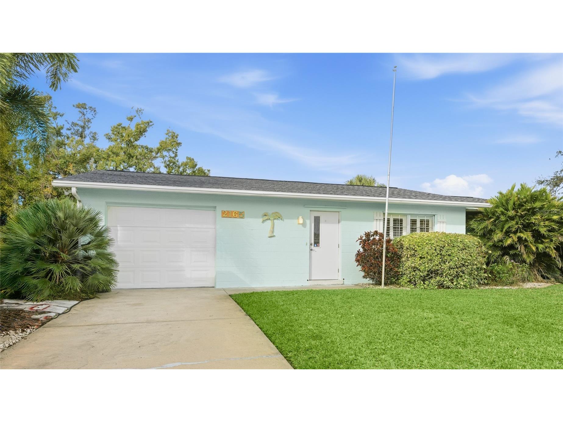 2165 Lakewood Drive Nokomis FL 34275 A4677625 image1