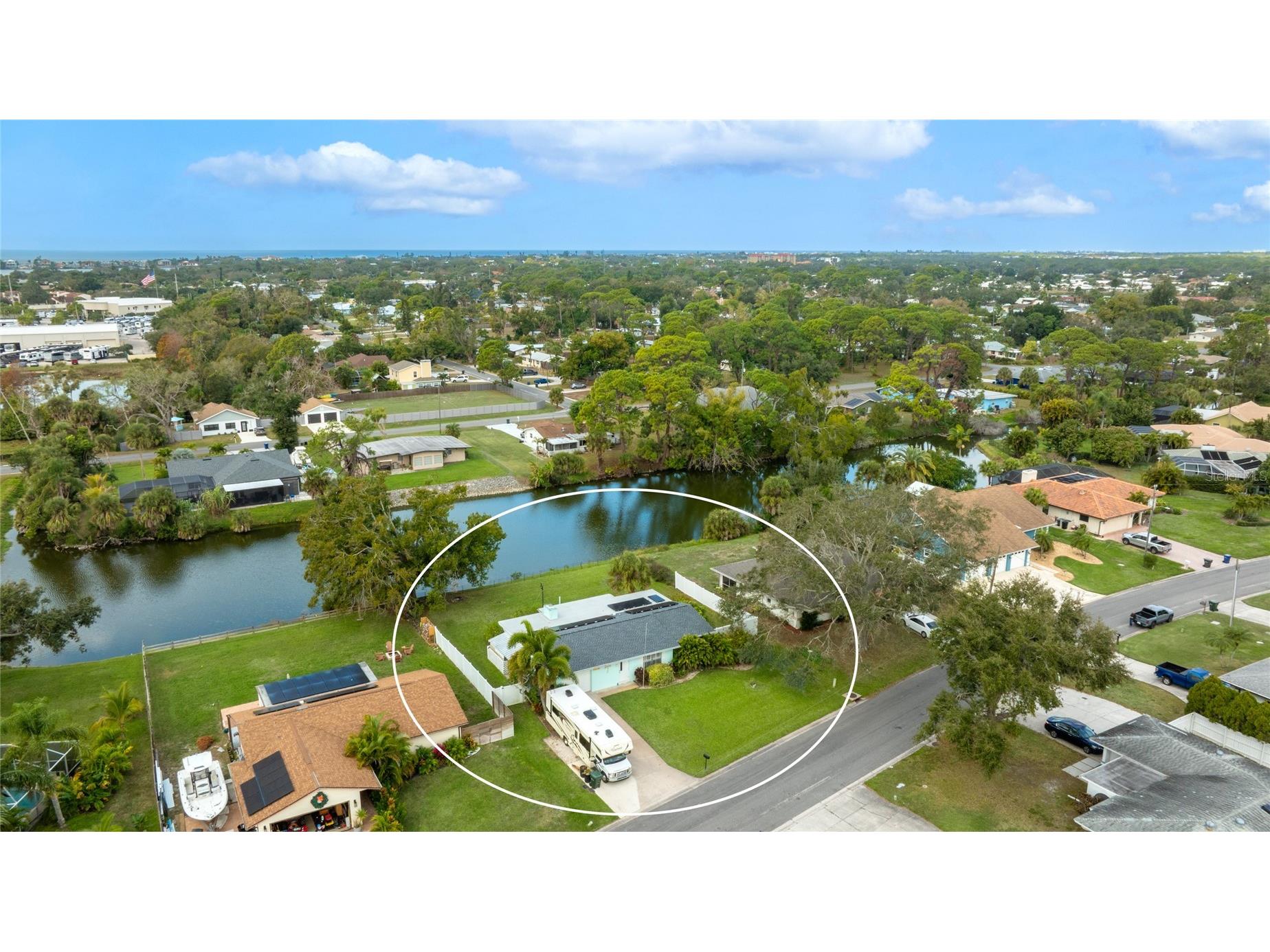 2165 Lakewood Drive Nokomis FL 34275 A4677625 image2