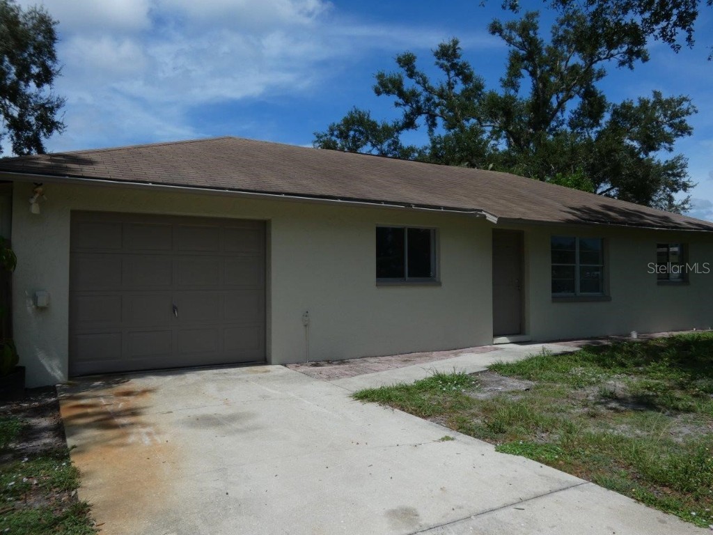 2165 Tropic Avenue Fort Myers FL 33905 C7481367 image1