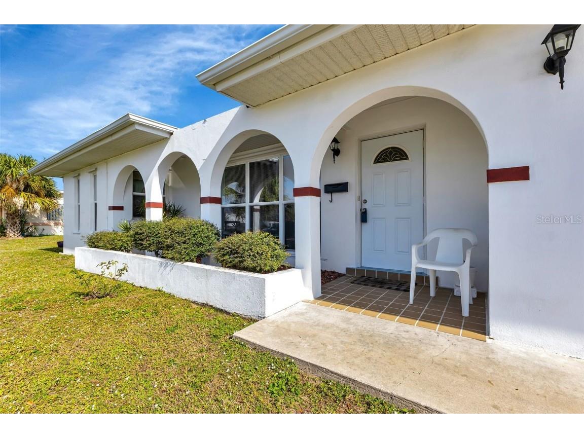 2166 Beacon Drive Port Charlotte FL 33952 C7487873 image1